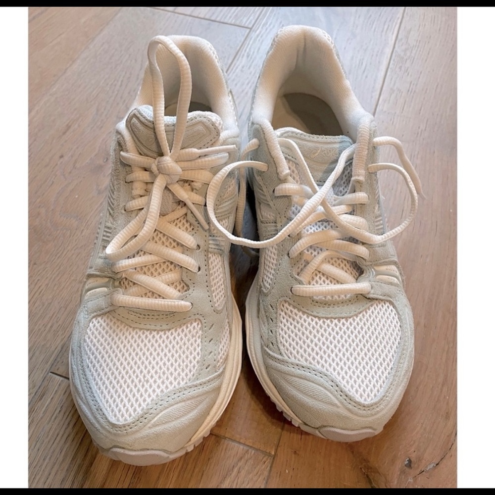 ASICS Kayano 14 - Picture 4 of 9